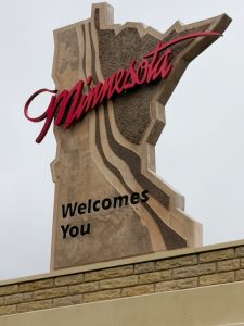 MN State Welcome Sign